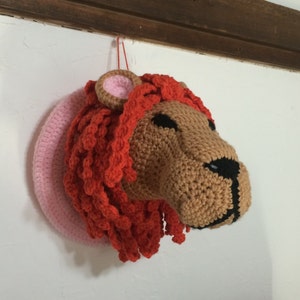 ライオンの頭の狩猟トロフィーの編みぐるみパターン