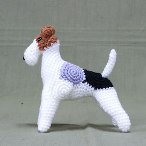 Wire Fox Terrier amigurumi pattern | dog crochet written pattern with chart and photo tutorials, realistic seamless amigurumi PDF pattern