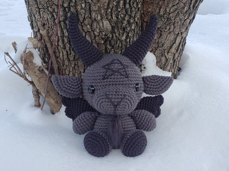 Crochet Baphomet, Baphomet Plush, Plush Toy, Gothic Toy, Pentagram, Horror Doll, Baby Baphomet, Handmade, Crochet 