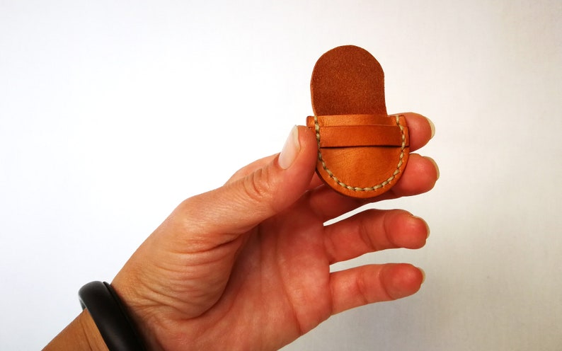 Leather pill box for your pocket, Pocket pill box, Small pill case for the pill of the heart, Tiny pill case, Emergency pill box. image 10