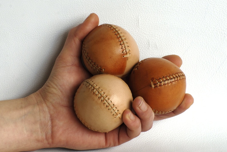 Juggling Balls Vintage Style 3 Leather Juggling Balls 55mm Etsy