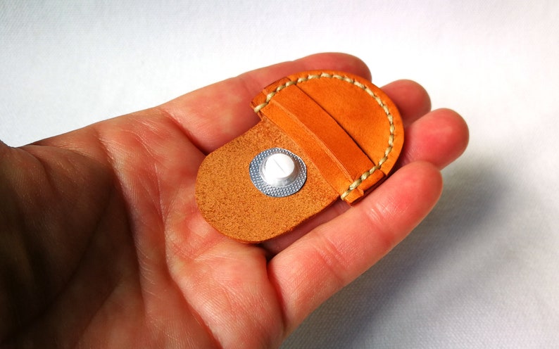 Leather pill box for your pocket, Pocket pill box, Small pill case for the pill of the heart, Tiny pill case, Emergency pill box. image 9