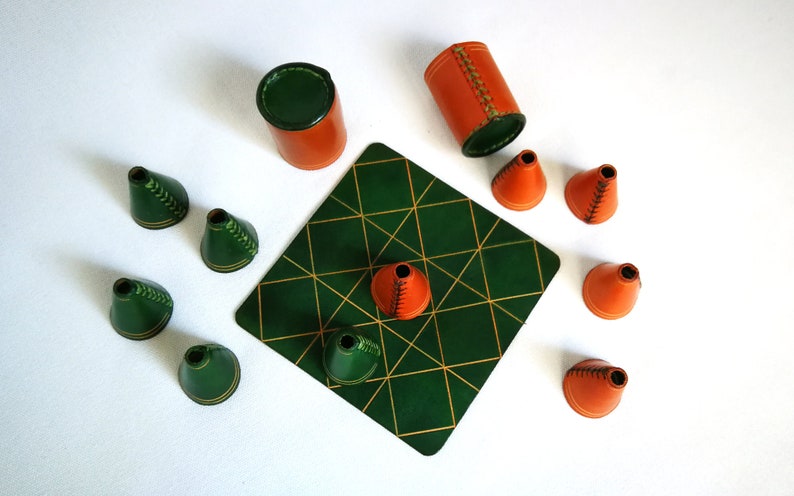 Pocket leather Tic tac toe for kids, Handmade Tic tac toe, Travel green and brown leather board game, Customizable Game image 8