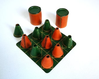 Pocket leather Tic tac toe for kids, Handmade Tic tac toe, Travel green and brown leather board game, Customizable Game