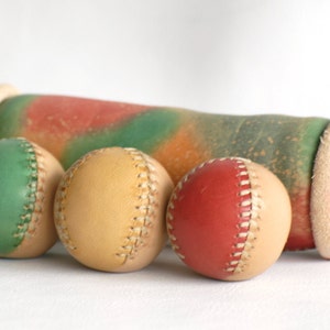 Set of 3 leather juggling balls and case, Gift for jugglers, Learn to juggle, Juggling balls, Leather balls, Juggling set and case, 45mm app