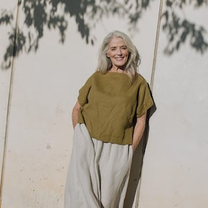 Boxy linen top GORDES / linen top / short sleeve linen top / linen blouse