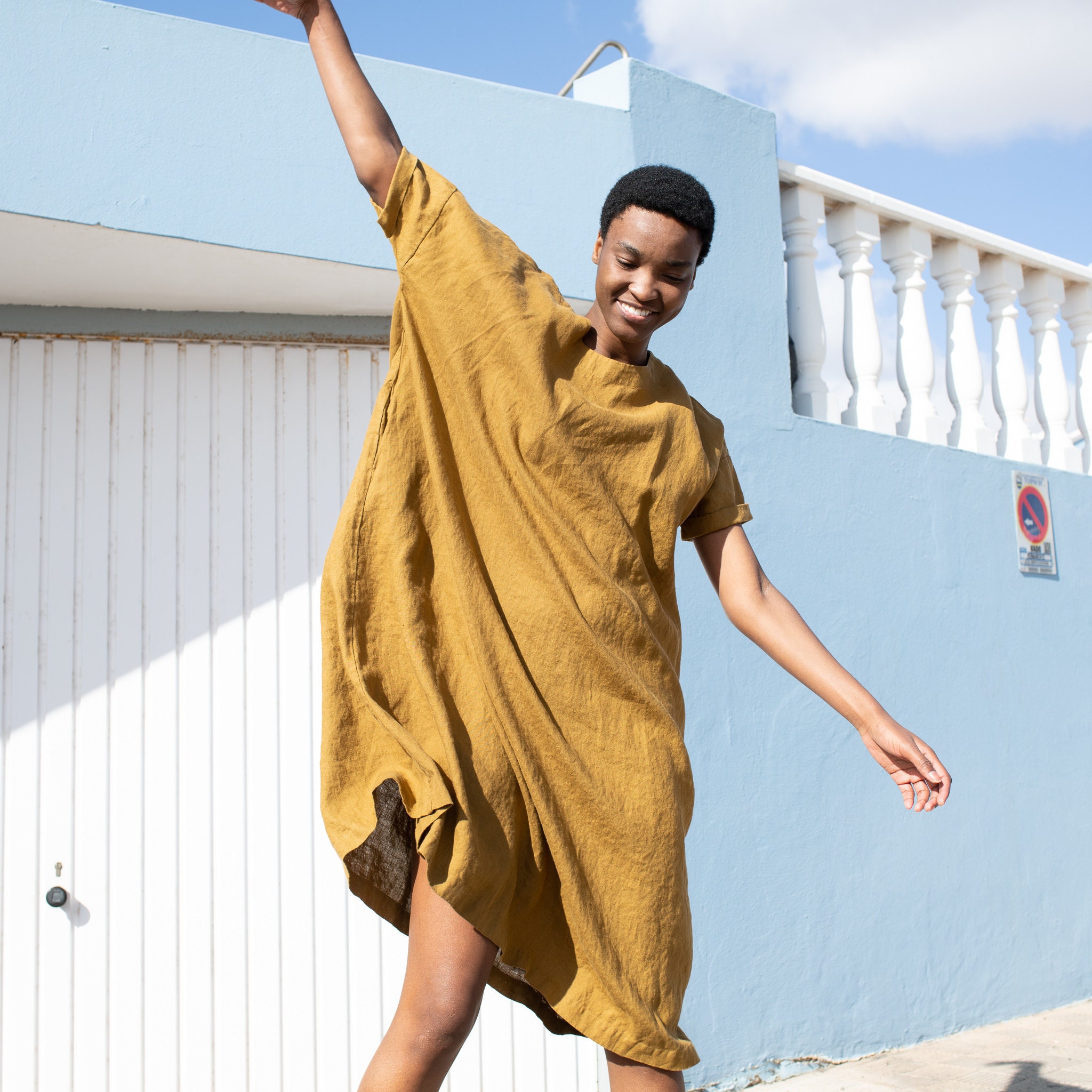 Linen summer dress with DROP SHOULDER 