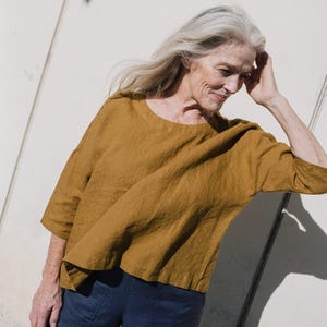 Linen Top OLD LONDON / round neck / linen blouse / loose fit