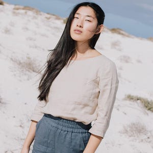 Fitted linen top DAVOS in 3/4 sleeves / linen top / linen blouse / linen tops for women
