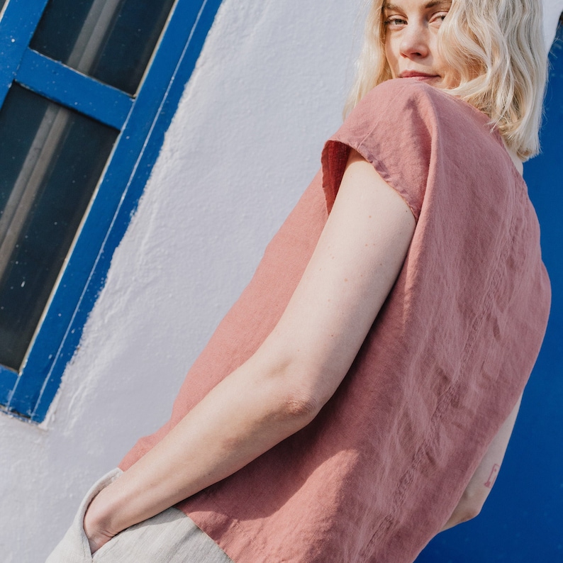 Boxy linen top MALTA / linen top / v neck / short sleeve linen top / linen blouse image 3