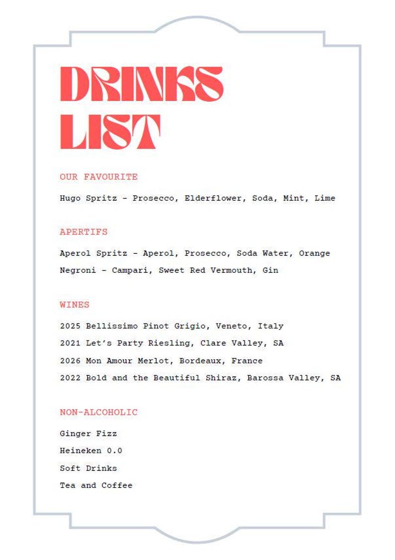 Puede incluir: Una lista de bebidas con un t&iacute;tulo rojo y blanco, "DRINKS LIST", y una lista de bebidas clasificadas en las categor&iacute;as "Nuestro favorito", "Aperitivos", "Vinos" y "Sin alcohol".