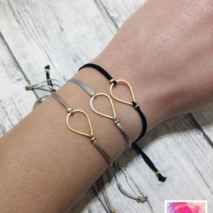 Teardrop charm bracelet, friendship bracelet, macrame bracelet, minimal bracelet, geometric, gold bracelet, bridesmaids gift, girlfriend
