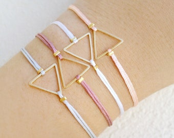 Gold Triangle Friendship bracelet, Triangle Cord Bracelet, Simple Everyday bracelet, Minimalist gold bracelet, Geometric charm bracelet,Gift