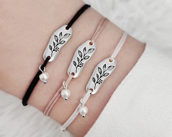 Laurel Leaf bracelet, Silver leaf flower charm bracelet, Leaf string bracelet, Adjustable cord friendship bracelet, Bridesmaid gift,Gift Her