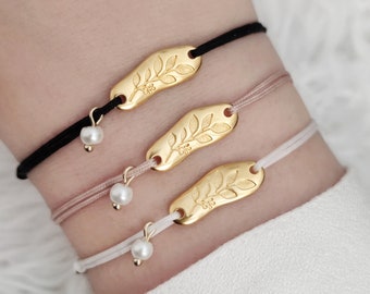 Laurel Leaf bracelet, Gold plated leaf charm bracelet, Leaf string bracelet, Adjustable cord friendship bracelet, Bridesmaid gift, Gift Her