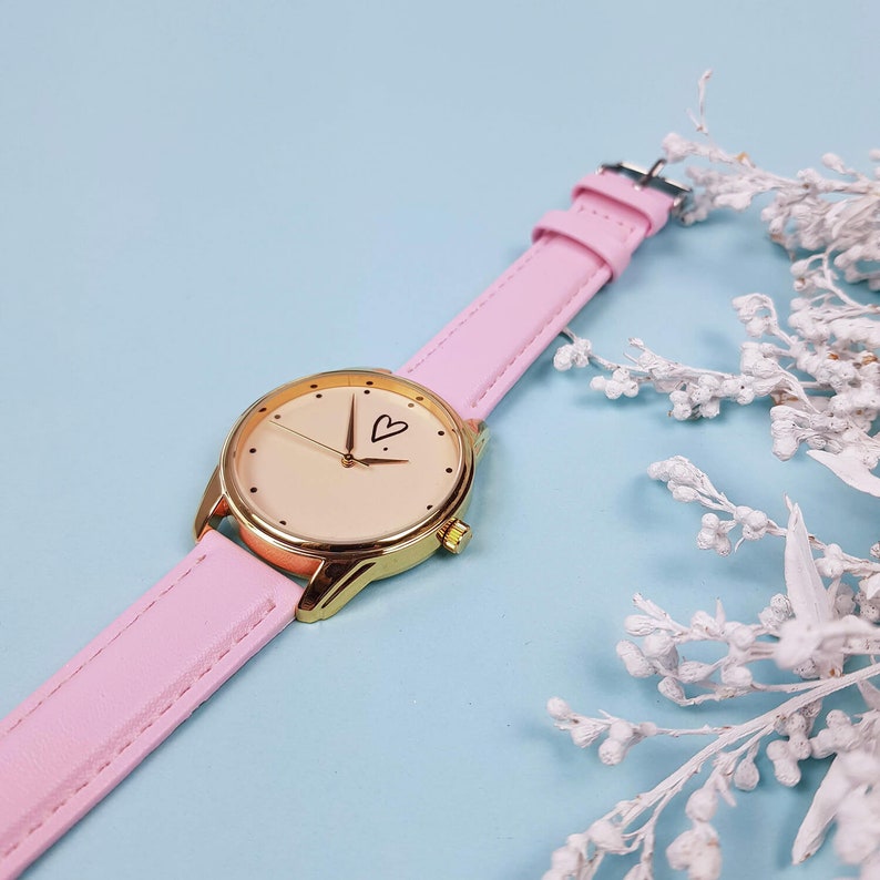 Ladies Wrist Watch With Heart. ZIZ Personalized Watch. Minimal Handmade