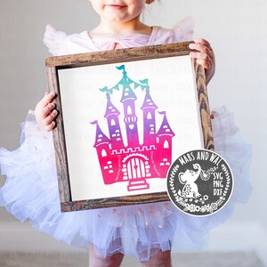 Princess castle SVG PNG DXF digital cutting file/princess svg/magical castle svg/fairy tale castle svg/pink princess castle/commercial use