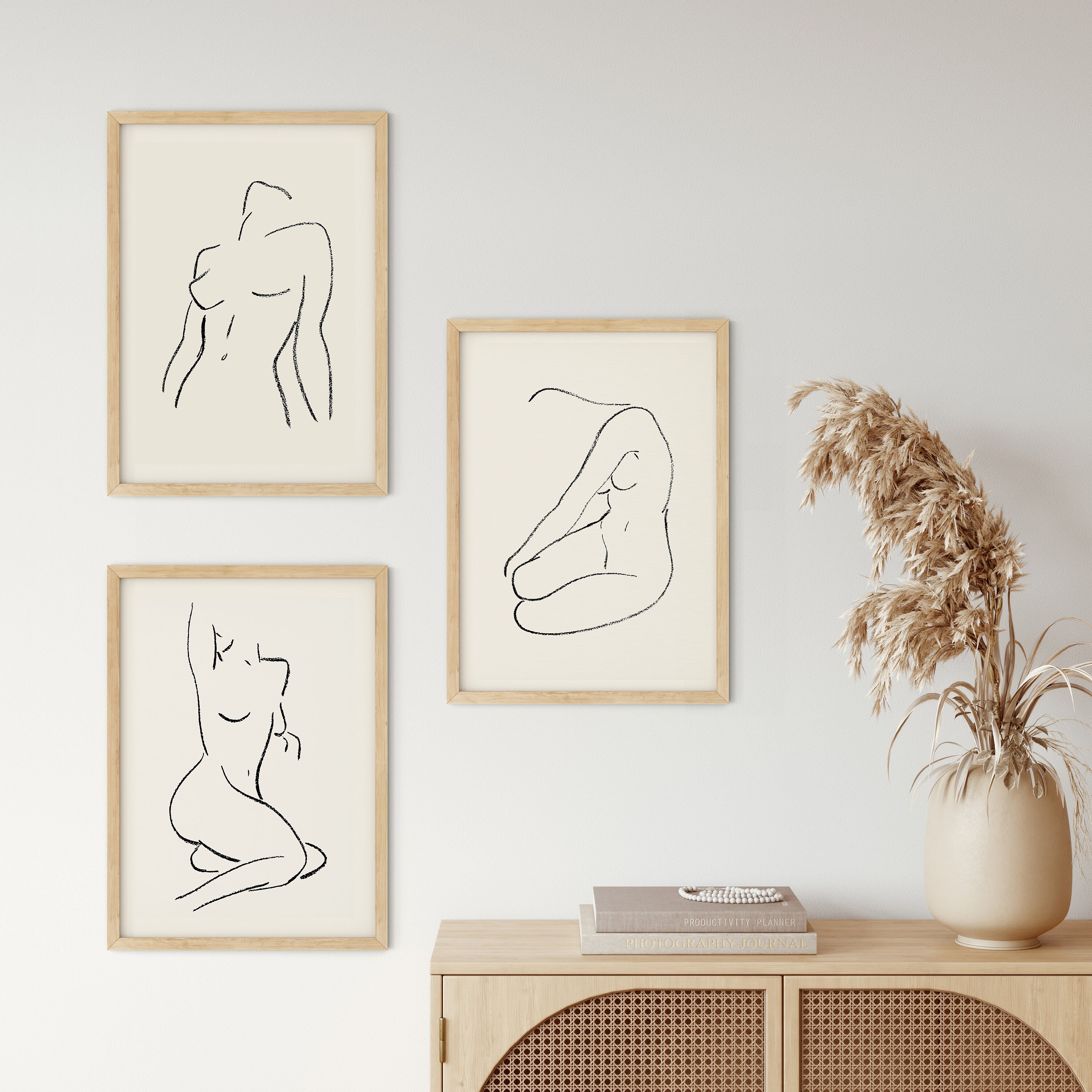 3. Female Form: Beauty And Art - q01pzwc