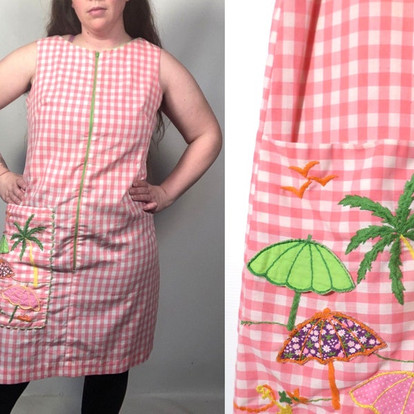 Vintage 60s Plus Size Bright Pink Gingham House Dress With Vacation Beach Theme Applique Pocket Size XL