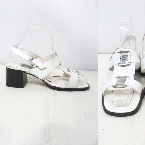 Vintage 90s Does 60s Mod White Leather Block Heel Sandals Size 6.5