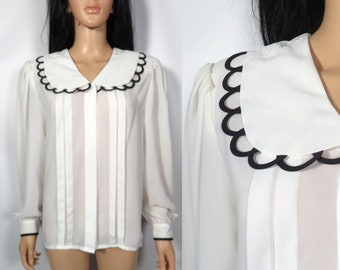 vintage 80s Deadstock Sheer White Oversize Collar avec Scallop Detail Chemisier Taille L