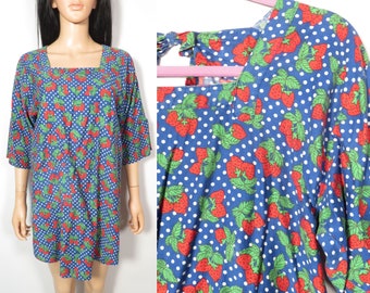 Vintage 70s Strawberry Print Smock Apron Size One Size Fits Most