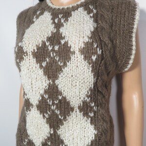 Vintage 80s/90s Argyle Hand Knit Taupe Sweater Vest Size S image 7
