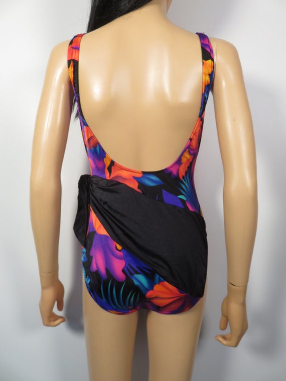 Vintage 80s Tropical One Piece Swimsuit Made In U… - image 6