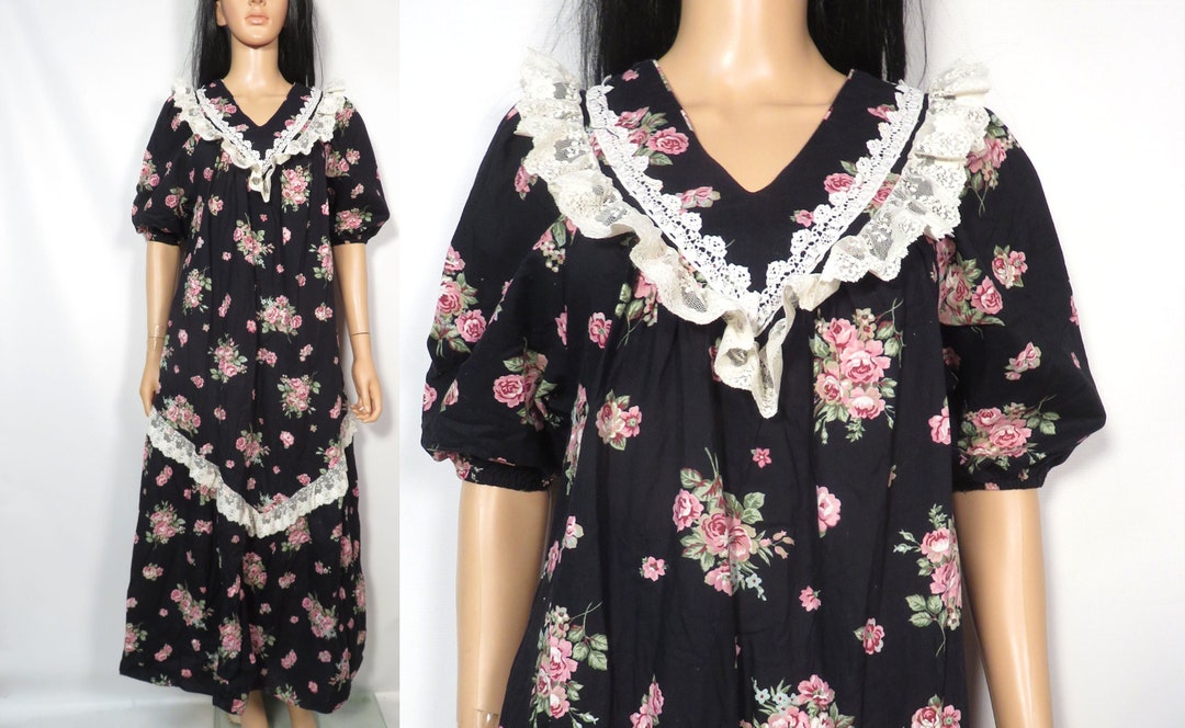 Vintage 80s Rose Print Hawaiian Muumuu Dress Made in Hawaii Size S