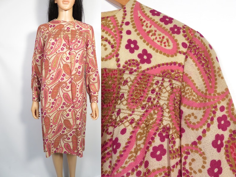 Vintage 60s Psychedelic Paisley Print Burlap Shift Dress Made In USA Size S image 1