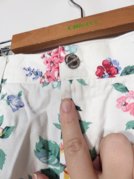 Vintage 90s Floral Cotton High Waist Shorts Made … - image 5