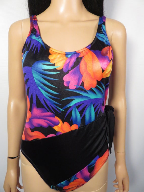 Vintage 80s Tropical One Piece Swimsuit Made In U… - image 4