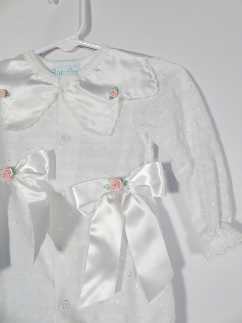 Vintage 80s Baby Girls Satin Petal Collar And Bows Onesie Made In USA Size M 0-3M image 3