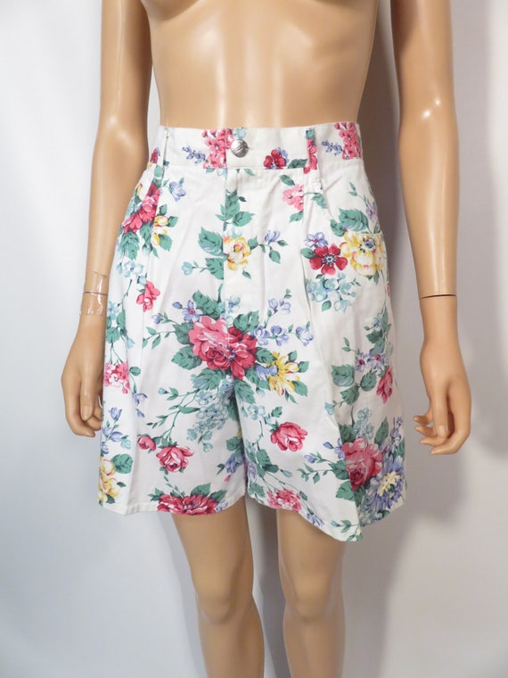 Vintage 90s Floral Cotton High Waist Shorts Made … - image 9