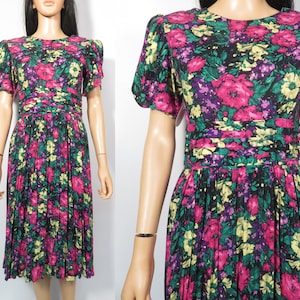 Vintage 80s/90s Spring Floral Dress Size S/M image 1