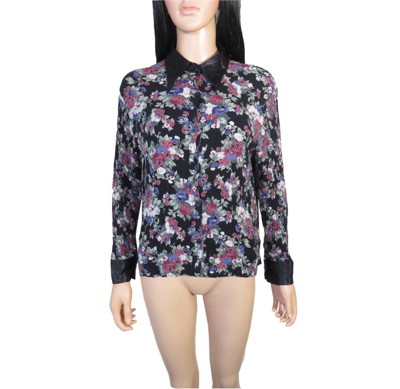 Vintage 90s Floral Blouse With Satin Collar And Cuffs Size S