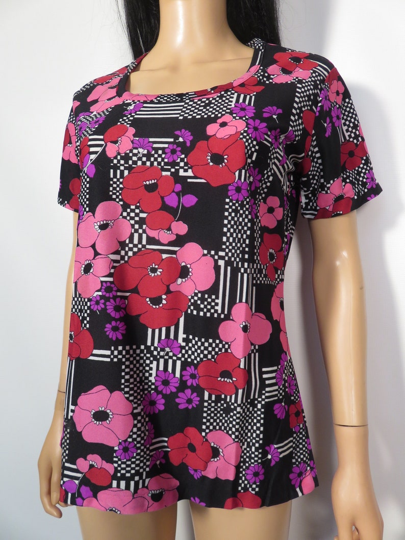 Vintage 60s Flower Power Op Art Poppy Print Nylon Top Size XL image 10