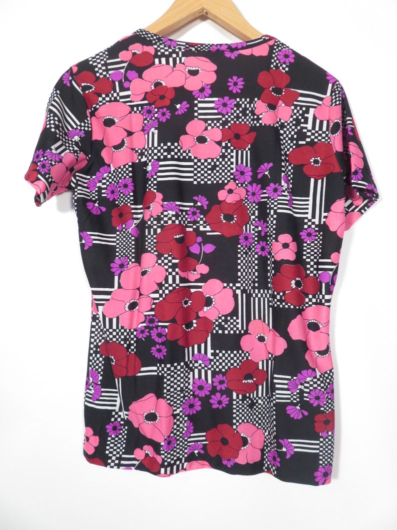 Vintage 60s Flower Power Op Art Poppy Print Nylon Top Size XL image 7