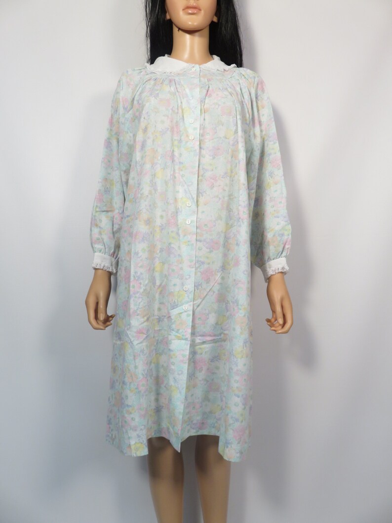 Vintage 80s Pastel Spring Floral Peter Pan Collar Button Front Nightgown Dress Made In USA Size S/M image 9