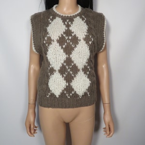 Vintage 80s/90s Argyle Hand Knit Taupe Sweater Vest Size S image 6