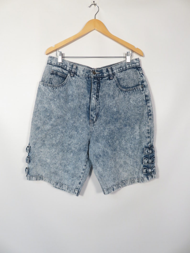 Vintage 80s High Waist Acid Wash Denim Shorts With Bow Detail Size 34 Waist 画像 5