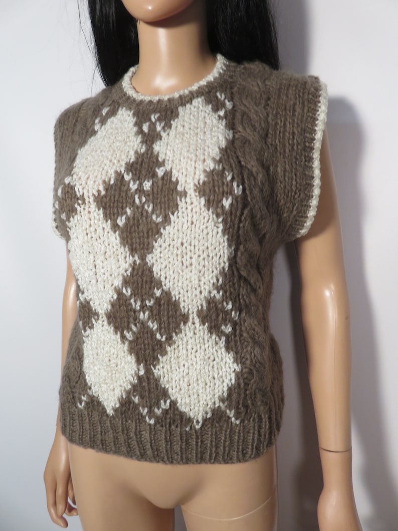 Vintage 80s/90s Argyle Hand Knit Taupe Sweater Vest Size S image 8