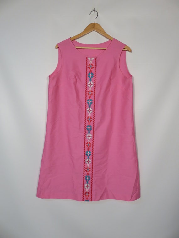 Vintage 60s/70s Plus Size Embroidered Pink House … - image 7