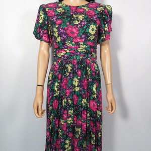 Vintage 80s/90s Spring Floral Dress Size S/M image 6