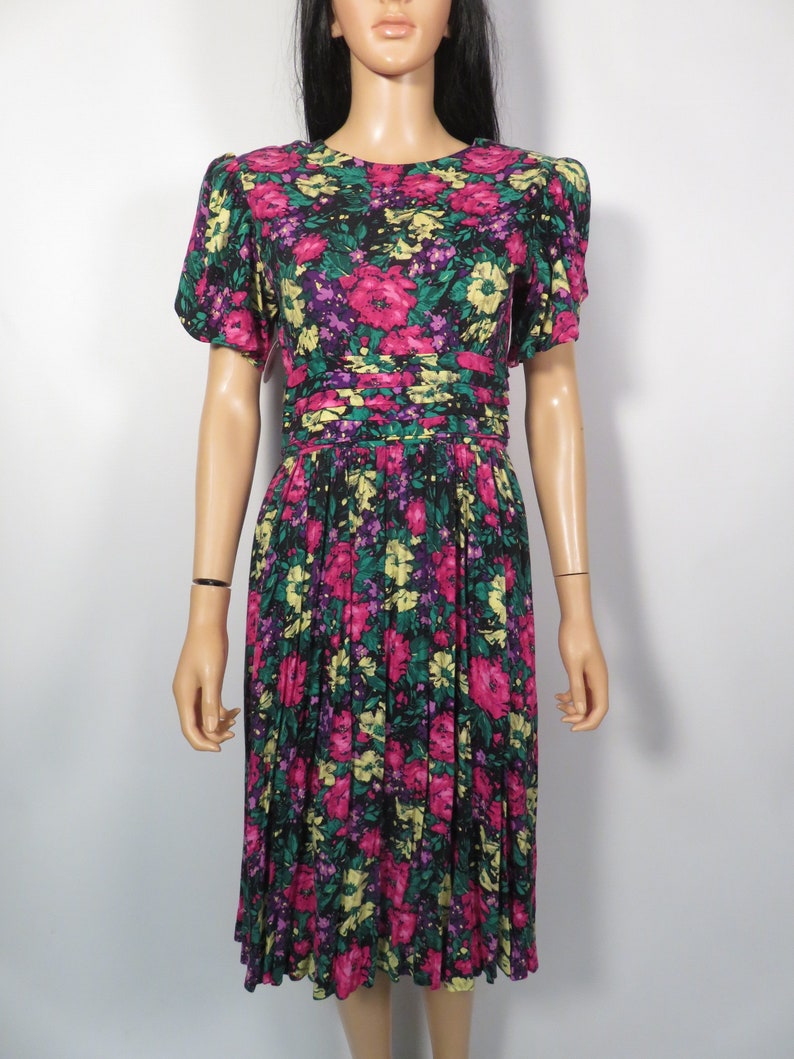 Vintage 80s/90s Spring Floral Dress Size S/M image 6