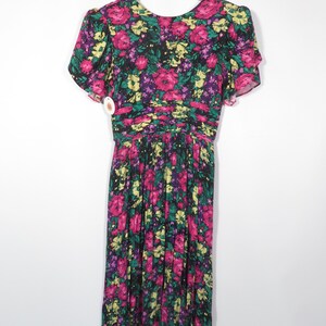 Vintage 80s/90s Spring Floral Dress Size S/M image 2