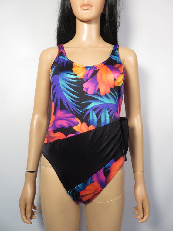 Vintage 80s Tropical One Piece Swimsuit Made In U… - image 9