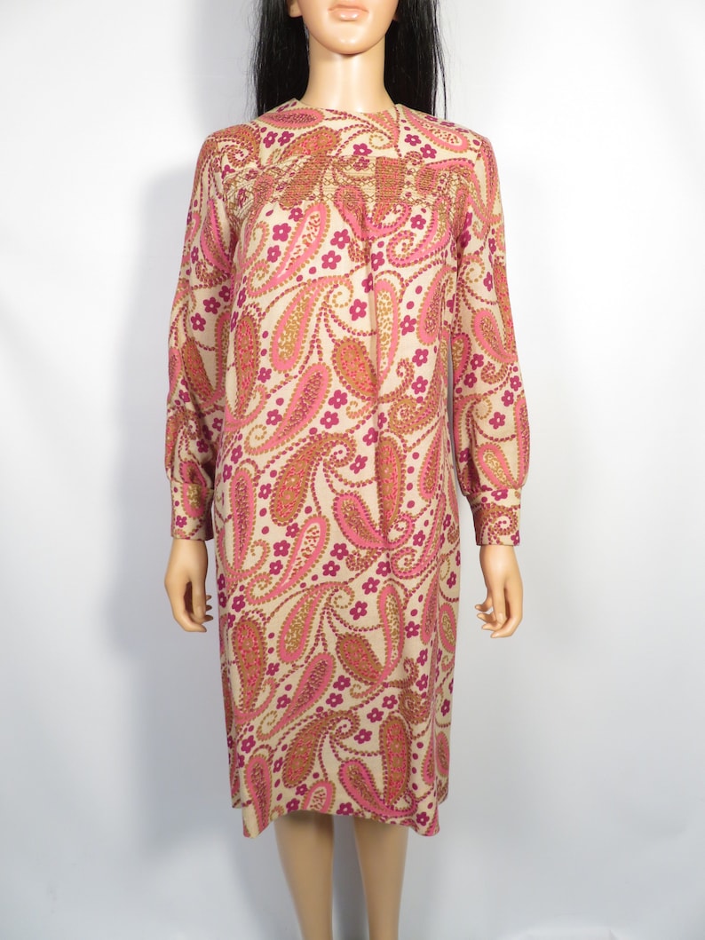 Vintage 60s Psychedelic Paisley Print Burlap Shift Dress Made In USA Size S image 7