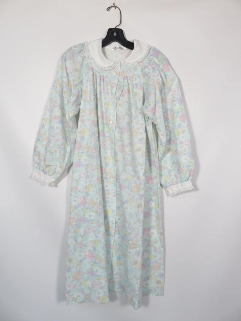 Vintage 80s Pastel Spring Floral Peter Pan Collar Button Front Nightgown Dress Made In USA Size S/M image 2