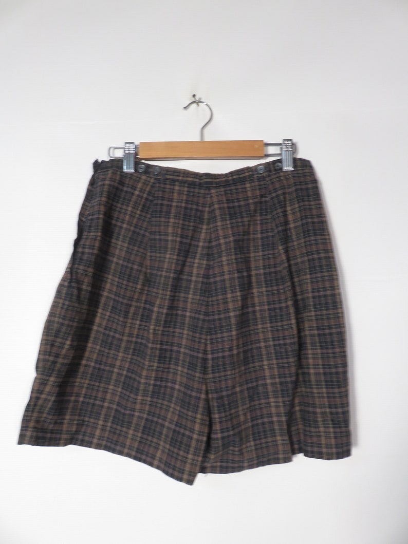 Short vintage des années 60 à carreaux foncés, taille haute, coton, fermeture éclair latérale en métal avec tour de taille réglable 27-29 image 6